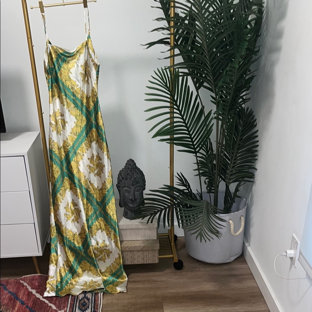 Elegant Green and Gold Women's Dress